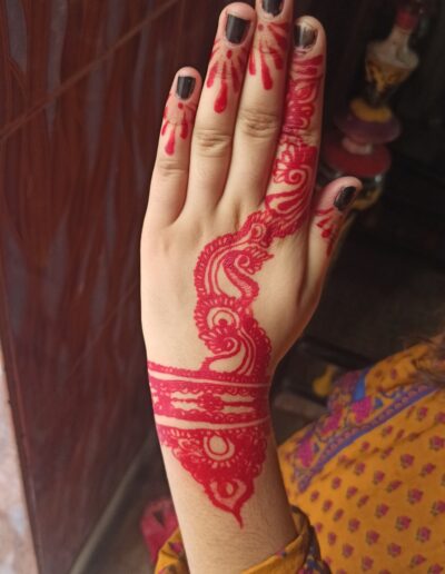 Red Cone Mehndi Color- Mehndi Design